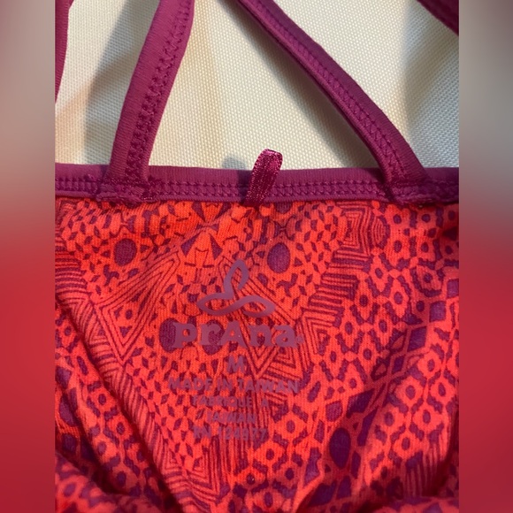 Prana Breathe Top size Medium - Picture 4 of 4